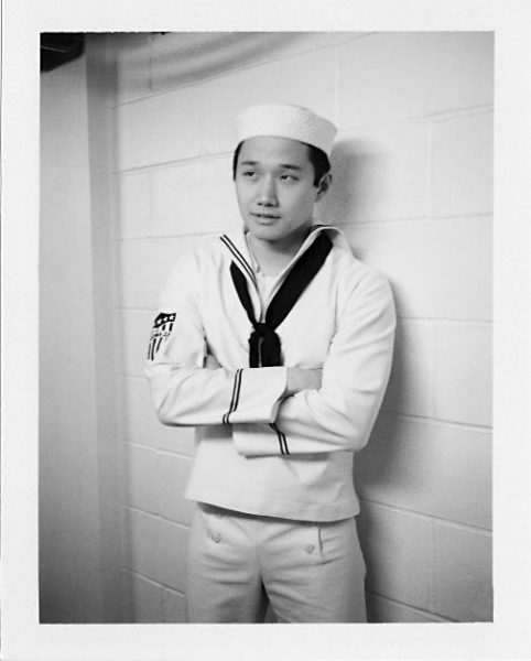 Photo Flash: Robert Petkoff Takes ANYTHING GOES Polaroid Cast Portraits Image