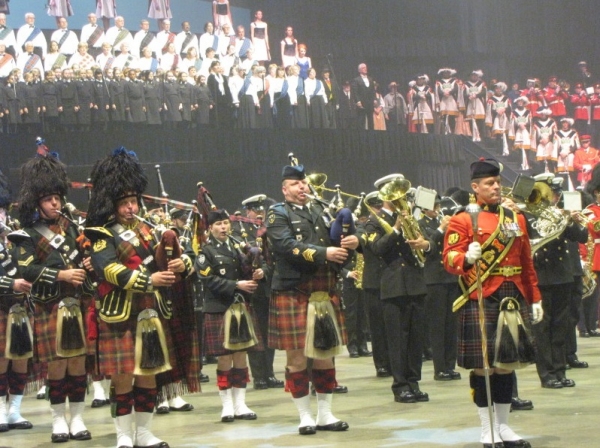 Photo Flash: Peter Karrie Performs at  33rd Annual Royal Nova Scotia International Tattoo Image