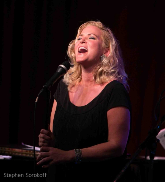 Photo Flash: Colleen McHugh Visits Birdland  Image