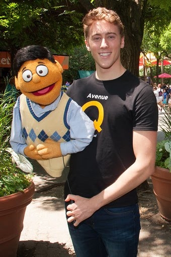 Photo Flash: AVENUE Q Visits AVENUE ZOO at the Bronx Zoo Image
