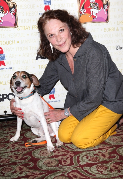 Photo Coverage: Bernadette Peters, Mary Tyler Moore & Broadway Stars Backstage at Broadway Barks 14! Photo Coverage: Bernadette Peters, Mary Tyler Moore & Broadway Stars Backstage at Broadway Barks 14! Image