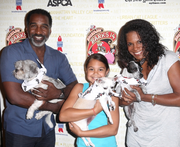 Photo Coverage: Bernadette Peters, Mary Tyler Moore & Broadway Stars Backstage at Broadway Barks 14! Photo Coverage: Bernadette Peters, Mary Tyler Moore & Broadway Stars Backstage at Broadway Barks 14! Image