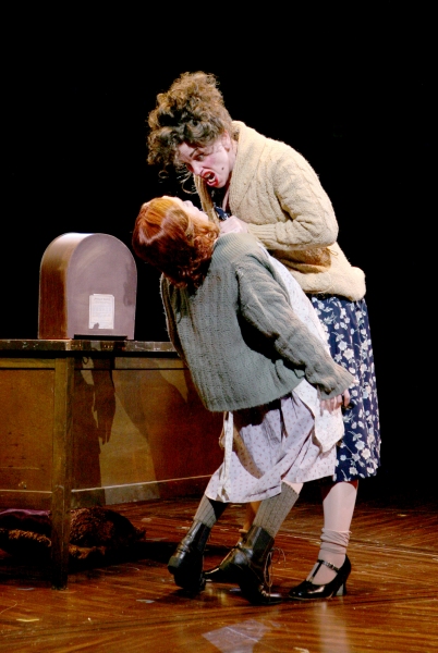 Photo Flash: First Look at Lauren Weintraub, Jacquelyn Piro Donovan and More in NSMT's ANNIE Image