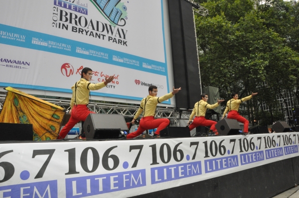 Photo Coverage: WICKED, GHOST, MEMPHIS, and More Perform at Broadway in Bryant Park! Image