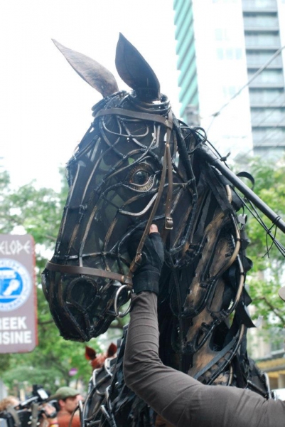 Photo Flash: WAR HORSE's Joey and Topthorn Hit the Streets of Toronto Image
