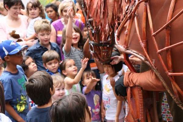 Photo Flash: WAR HORSE's Joey and Topthorn Hit the Streets of Toronto Image