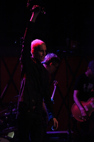 Exclusive Photo Coverage: Tony Vincent Brings Solo Concert to Rockwood Music Hall! Image