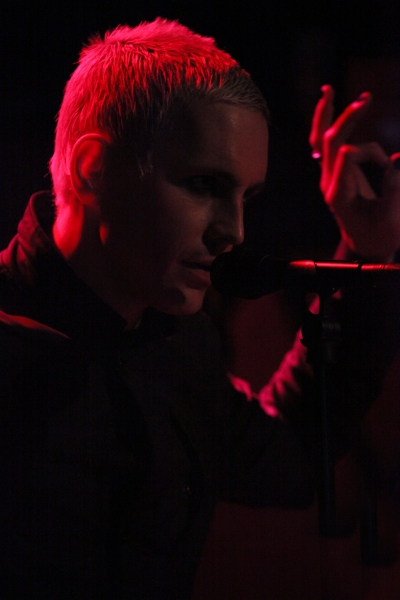 Exclusive Photo Coverage: Tony Vincent Brings Solo Concert to Rockwood Music Hall! Image