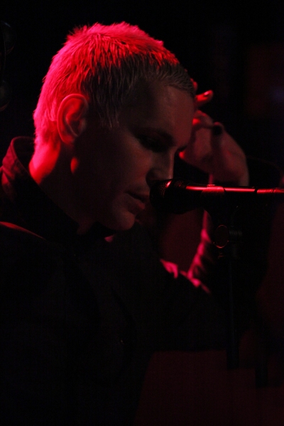 Exclusive Photo Coverage: Tony Vincent Brings Solo Concert to Rockwood Music Hall! Image