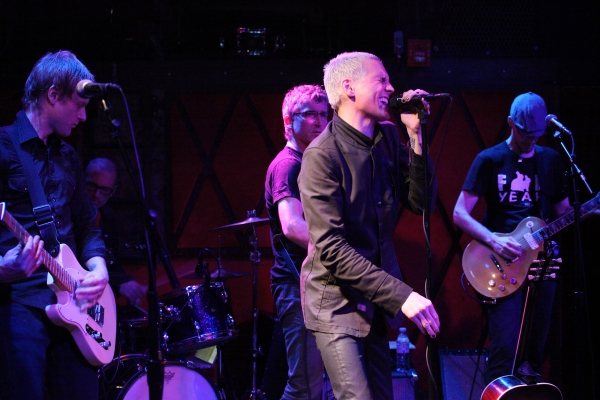 Exclusive Photo Coverage: Tony Vincent Brings Solo Concert to Rockwood Music Hall! Image