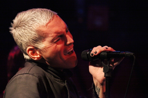 Exclusive Photo Coverage: Tony Vincent Brings Solo Concert to Rockwood Music Hall! Image